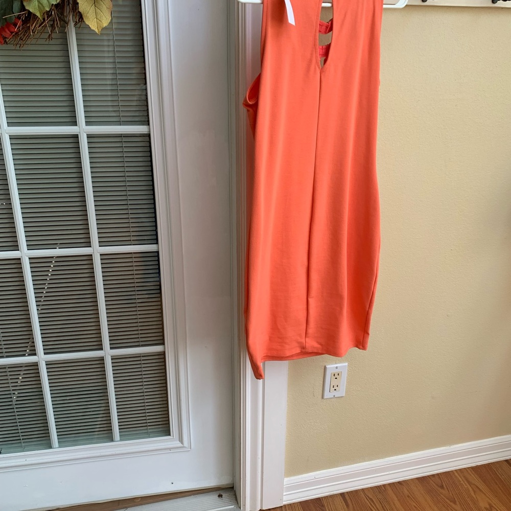 Dress - Picture 2 of 3
